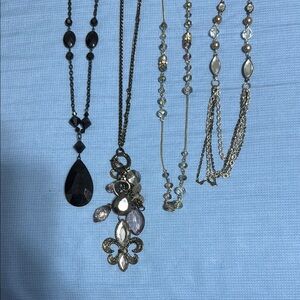 Elegant Black and Silver Necklace Set
